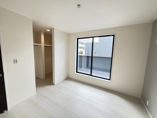 知立市牛田1丁目36『仲介手数料無料』新築戸建ての洋室