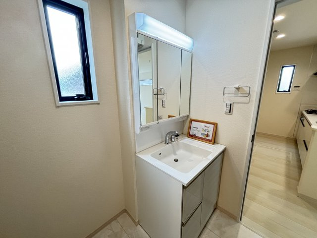 知立市牛田1丁目36『仲介手数料無料』新築戸建ての独立洗面台