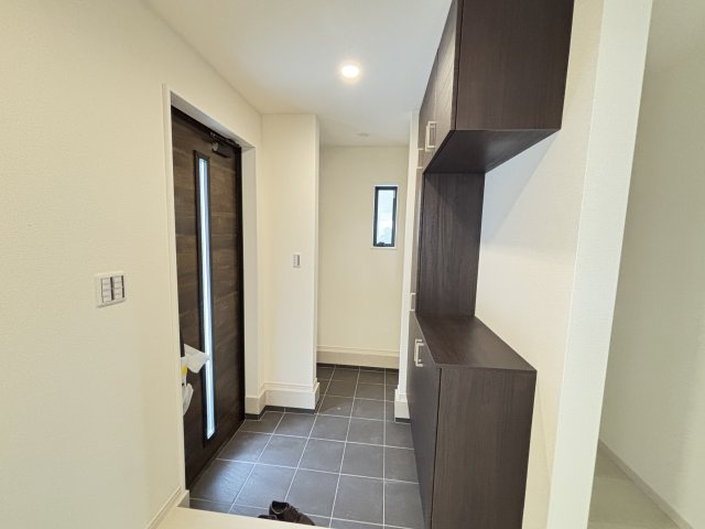 知立市牛田1丁目36『仲介手数料無料』新築戸建ての玄関