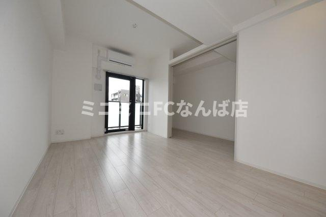 大阪難波Noahの居間・リビング