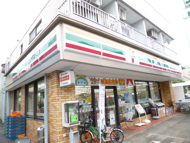 Ｒｅｖｅの周辺|セブンイレブン