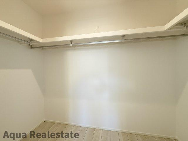 オール電化デザイナーズハウス高松市福岡町建売⑥の収納|収納スペース豊富です