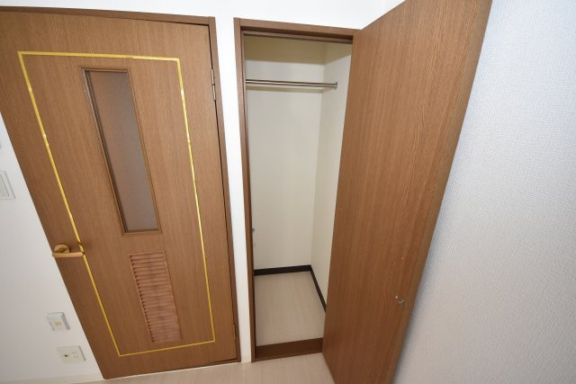 ドエル南堀江の収納
