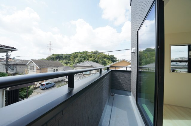 【横浜市旭区今宿2丁目54-17新築戸建て】★仲介手数料無料★（東希望が丘小学校・希望が丘中学校）のバルコニー