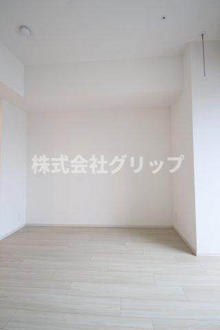 ドゥーエ横濱鶴見の洋室