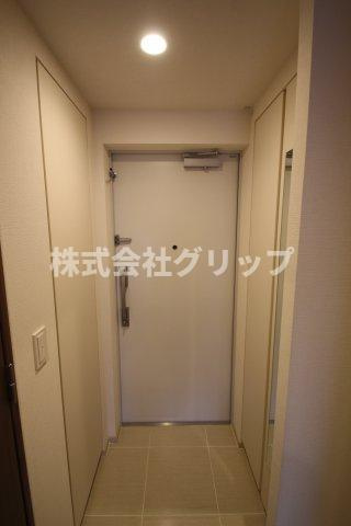 ドゥーエ横濱鶴見の玄関