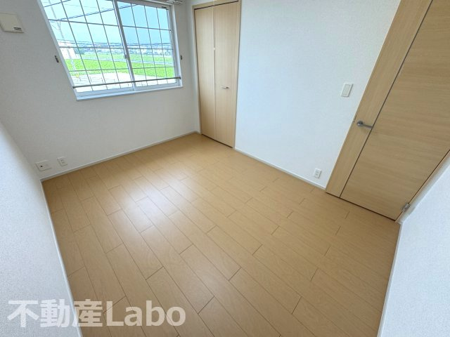 サンパティーク・パレスEの洋室