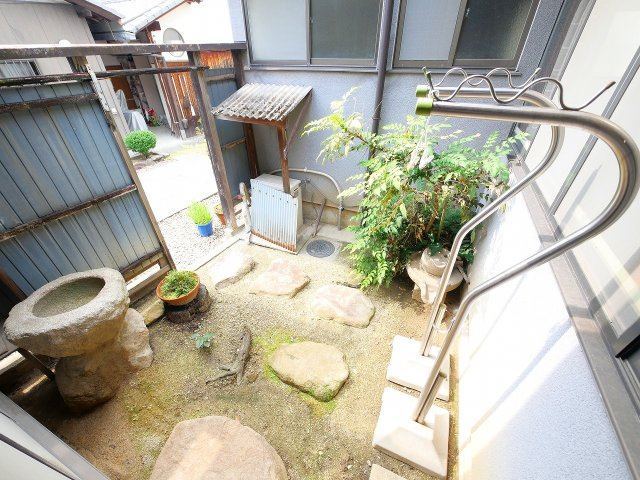 高畑町貸家（直井邸）の庭|お庭です