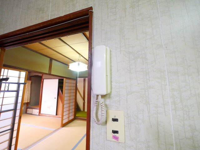 高畑町貸家（直井邸）の設備|インターホン