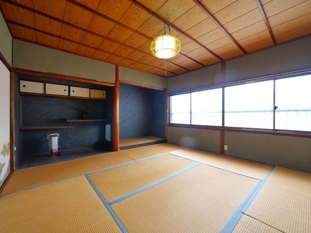 高畑町貸家（直井邸）の和室|フローリングだけでなく、和室もあります