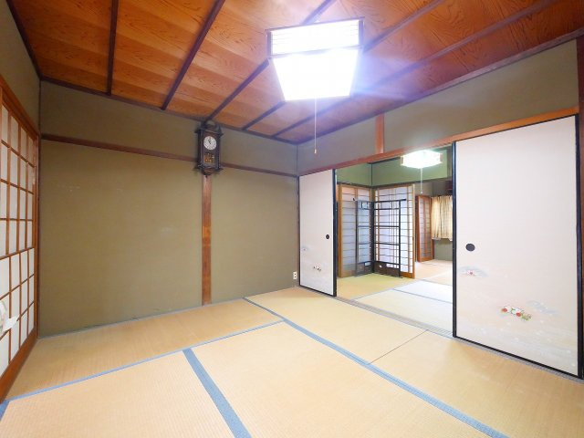 高畑町貸家（直井邸）の和室|い草の香りが落ち着く素敵な和室です