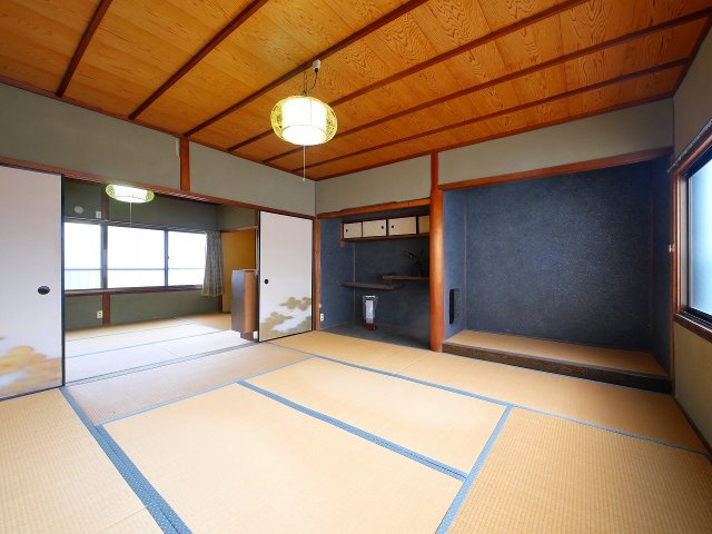 高畑町貸家（直井邸）の和室|明るい和室です