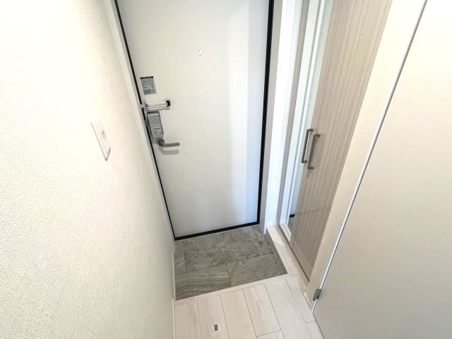 ハーモニーテラス青木3の玄関