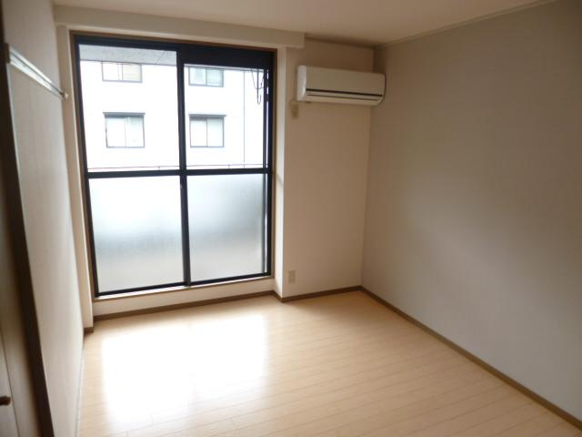 ヴァンベール神山Ⅱの居間・リビング