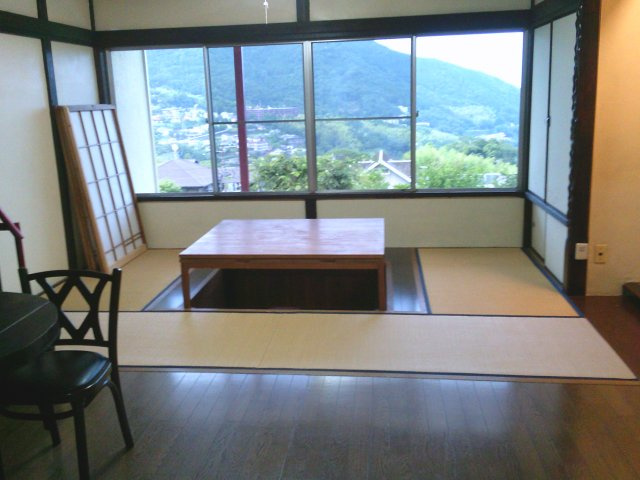 【居間・リビング】 | 湯河原町宮上　戸建