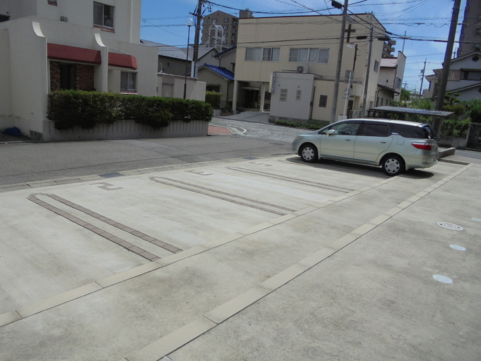 フェニックスの駐車場