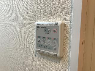 日高市上鹿山マンション新築工事の設備|浴室乾燥機（イメージ）