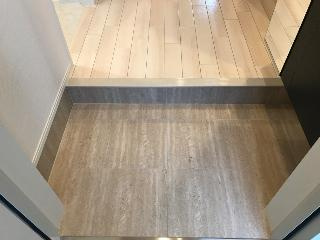 日高市上鹿山マンション新築工事の玄関|玄関（イメージ）