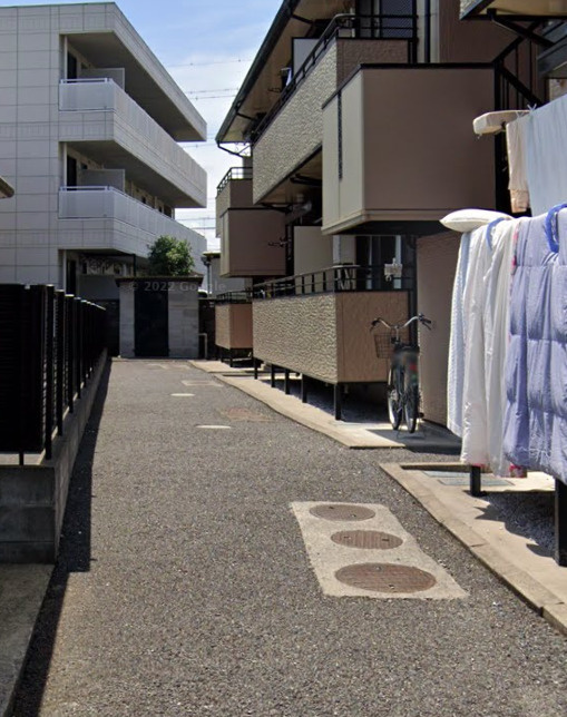 ユーハイツ(西堀3丁目)のエントランス