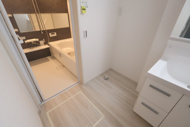 《仲介手数料無料》大宮区天沼町１丁目666-5(全1戸)新築一戸建てリガーレのランドリースペース|撮影日 2025年10月13日 15:30 晴れ