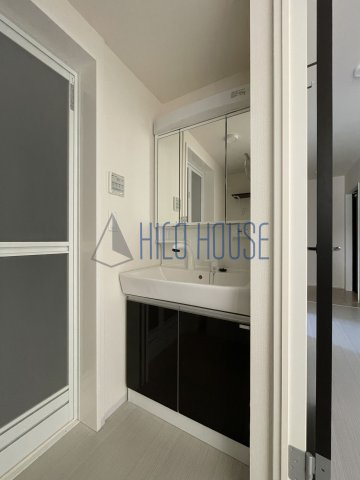 日高市上鹿山マンション新築工事の設備|浴室乾燥機（イメージ）