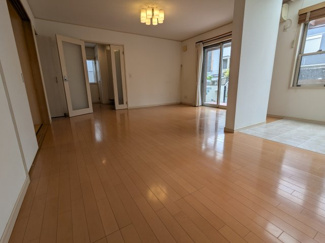 【居間・リビング】 | 花山中尾台２丁目　中古戸建