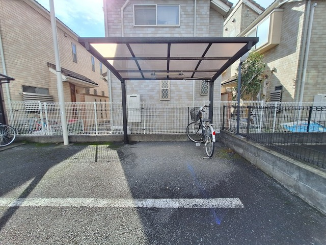 レトア赤塚Ⅱの駐車場|駐輪場