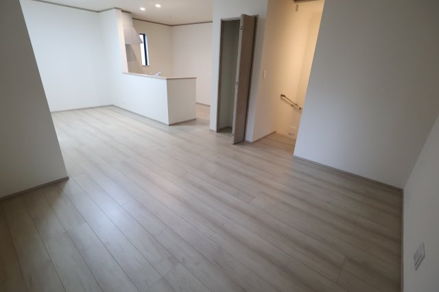 《仲介手数料無料》中央区新中里４丁目15(I号棟)新築一戸建てハートフルタウン