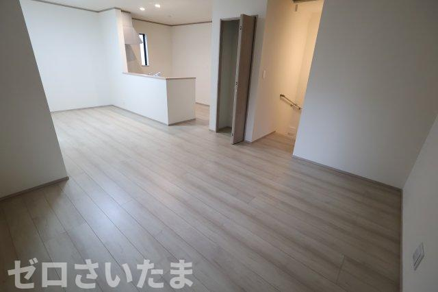 《仲介手数料無料》中央区新中里４丁目15新築一戸建てハートフルタウン