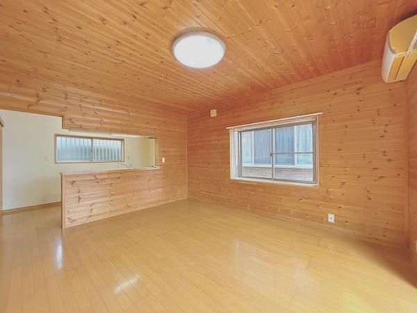 富士市石坂の中古一戸建|【現況販売】1階14帖LDK