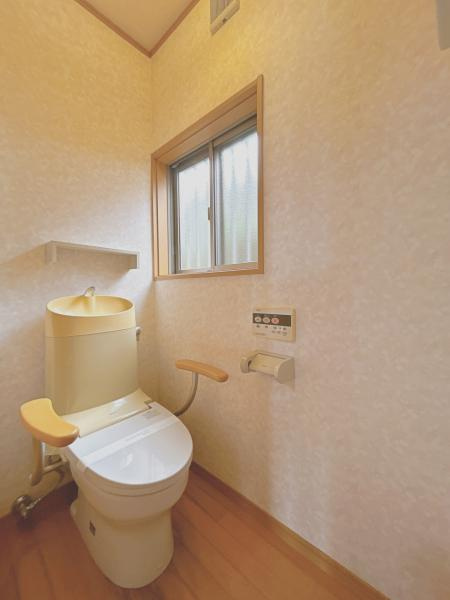 富士市石坂の中古一戸建|【現況販売】1階トイレ