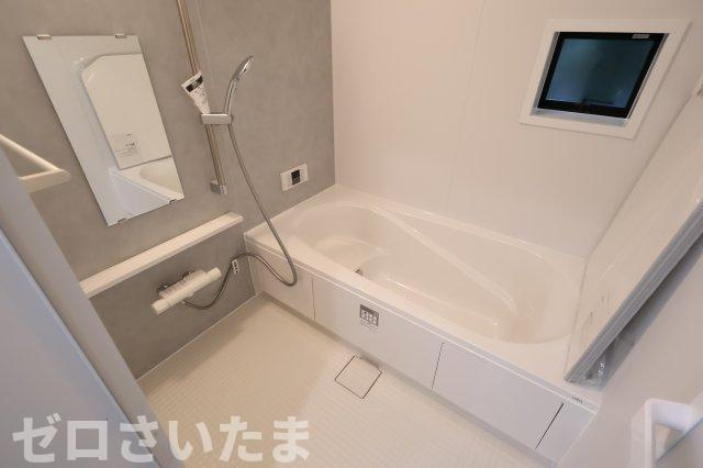 《仲介手数料無料》中央区新中里４丁目15新築一戸建てハートフルタウンの浴室|2025年10月25日 15:00 雨