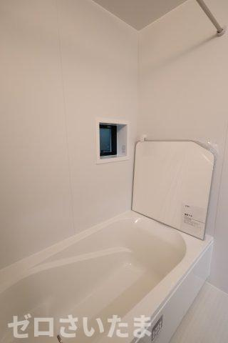 《仲介手数料無料》中央区新中里４丁目15新築一戸建てハートフルタウンの浴室|2025年10月25日 15:00 雨