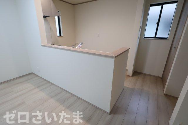 《仲介手数料無料》中央区新中里４丁目15新築一戸建てハートフルタウンのキッチン|2025年10月25日 15:00 雨