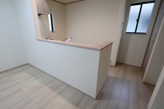 【キッチン】 | 《仲介手数料無料》中央区新中里４丁目15(J号棟)新築一戸建てハートフルタウン | 2025年10月25日 15:00 雨