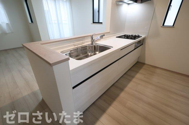 《仲介手数料無料》中央区新中里４丁目15新築一戸建てハートフルタウンのキッチン|2025年10月25日 15:00 雨