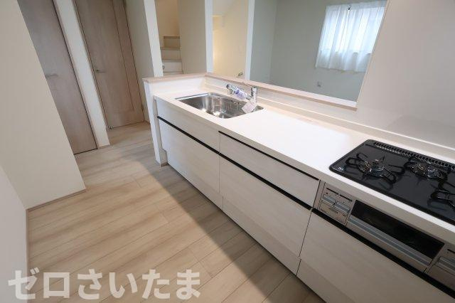 《仲介手数料無料》中央区新中里４丁目15新築一戸建てハートフルタウンのキッチン|2025年10月25日 15:00 雨