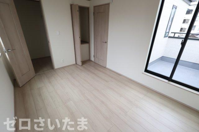 《仲介手数料無料》中央区新中里４丁目15新築一戸建てハートフルタウンの洋室|2025年10月25日 15:00 雨