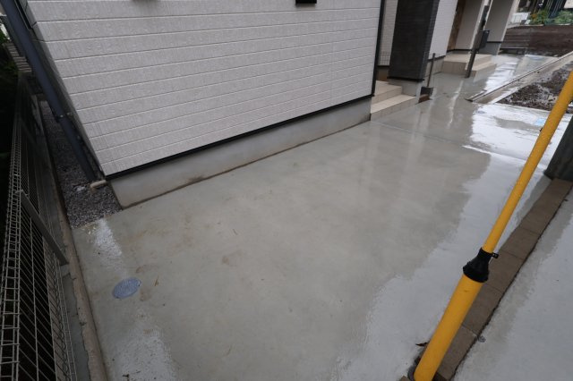 【バルコニー】 | 《仲介手数料無料》中央区新中里４丁目15(J号棟)新築一戸建てハートフルタウン | 2025年10月25日 15:00 雨