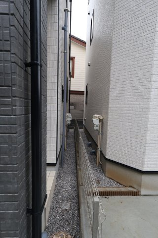 【外観】 | 《仲介手数料無料》中央区新中里４丁目15(J号棟)新築一戸建てハートフルタウン | 2025年10月25日 15:00 雨