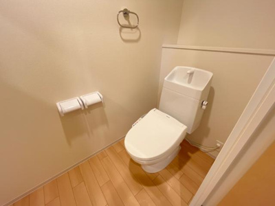 【トイレ】 | （仮称）京都市山科区四ノ宮新築アパート | シャワー付トイレ（イメージ）