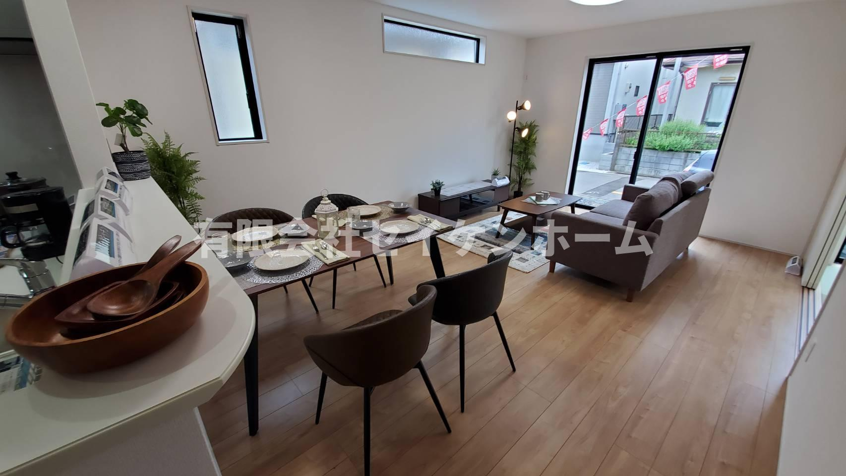 Grafare　熊谷市上之2期の居間・リビング