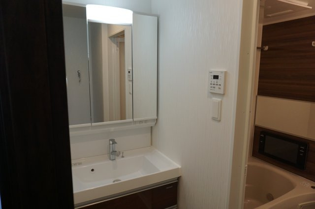 プレジオ永和ASIANの独立洗面台