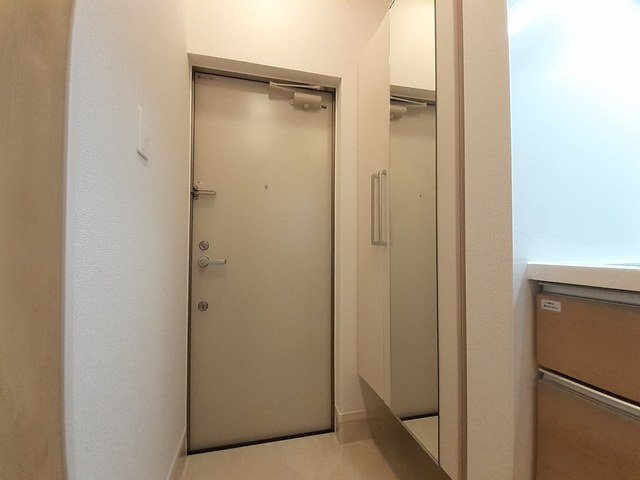 カーサ・オストロの玄関