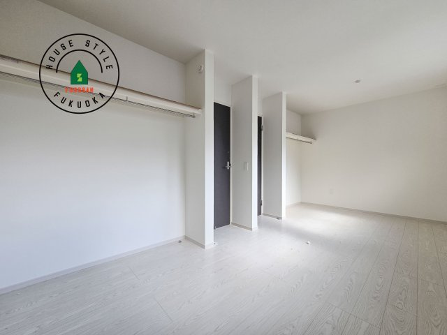 春日市白水ヶ丘2丁目第3-3棟（3号棟）の洋室|落ち着いた色調の洋室です。