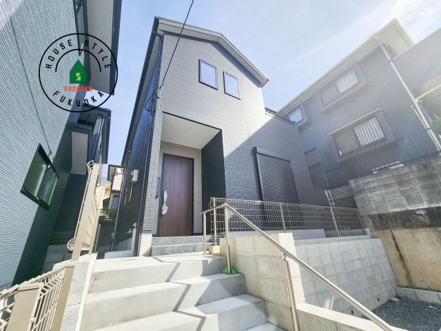 春日市白水ヶ丘2丁目第3-3棟（3号棟）の外観|デザイン性のある外観です。