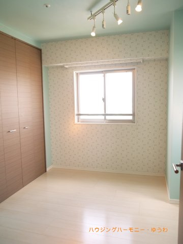 【キッチン】 | パティーナ新板橋 | アクセントクロスにて、清潔感が出されているお部屋です。