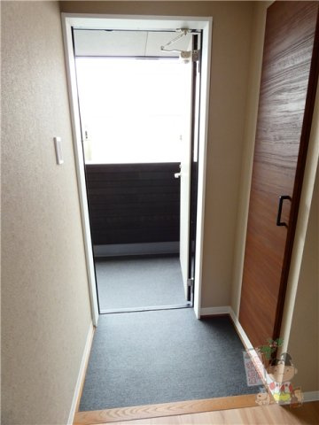 Ｍｏｎｏｌｉｔｈ　Ｂａｎｃｈｏの玄関