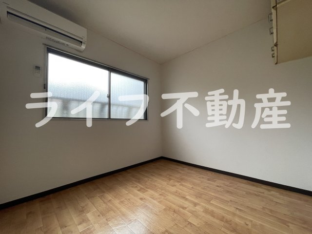 プレアール小若江の居間・リビング|ゆったりとしたリビングです