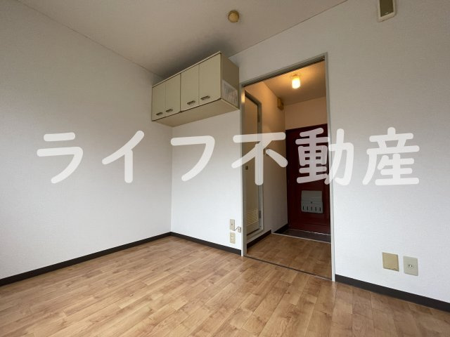 プレアール小若江の居間・リビング|こちらの居間で趣味の時間をお楽しみください